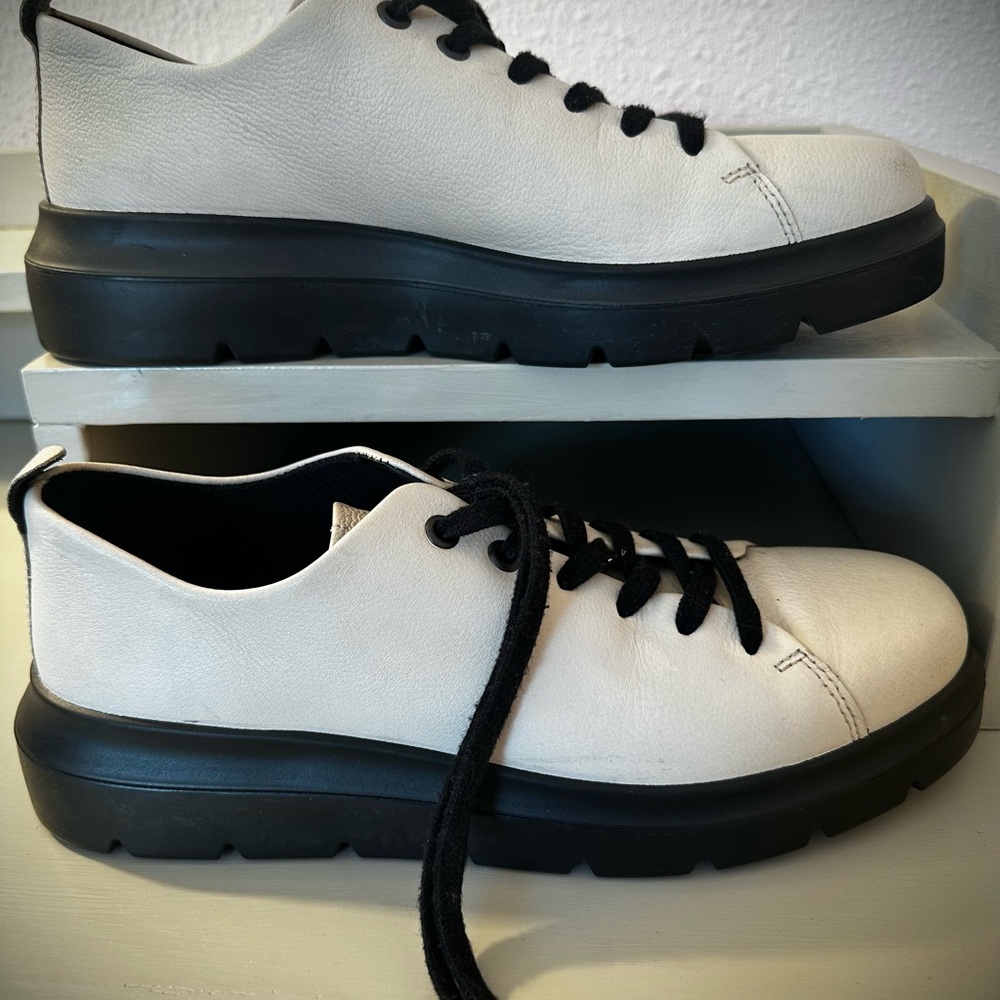 ECCO NOUVELLE OXFORD LEATHER SNEAKER EU 40/ US 9-9.5
